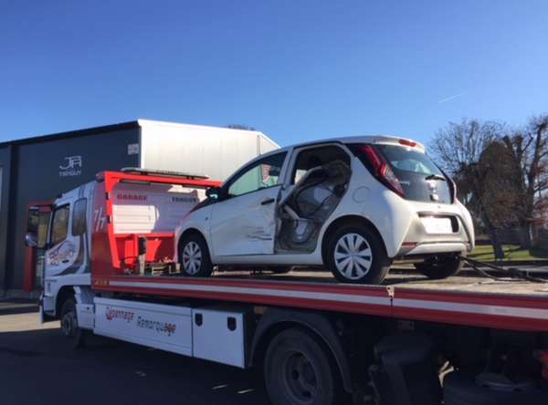 TOYOTA　AYGO　「アイゴー！」